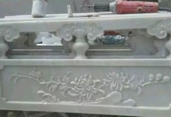 广西汉白玉花朵浮雕栏板，精致深具视觉立体感