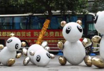广西中领雕塑：优雅的不锈钢抽象熊猫雕塑