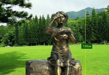 广西精美的女孩铜雕塑，展现活力与青春
