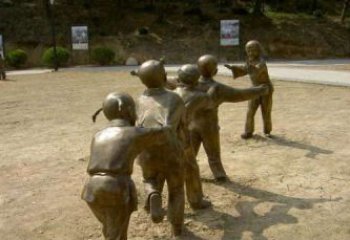 广西珍贵传统，中领雕塑老鹰抓小鸡铜雕