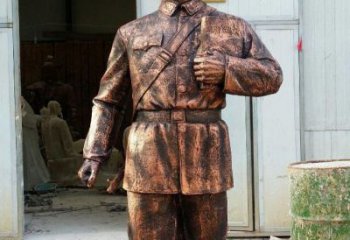 广西雷锋铜雕，传承爱心精神
