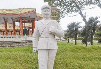 广西雷锋石雕——传承奉献精神