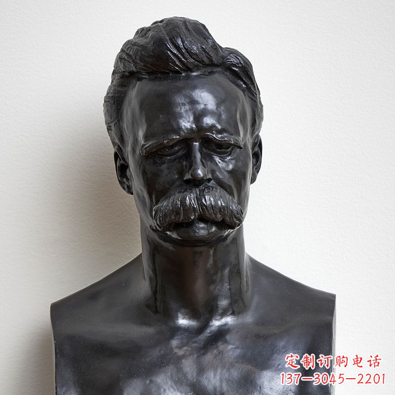 广西尼采石雕头像,独特而华丽