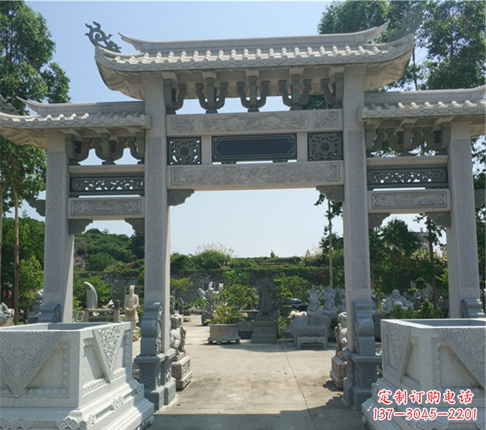 广西农村石牌坊雕刻