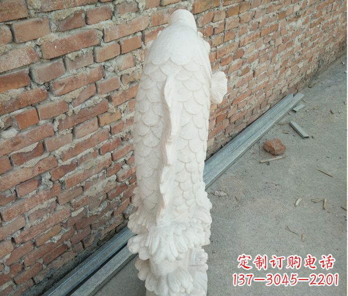 广西喷水鲤鱼公园石雕 (2)