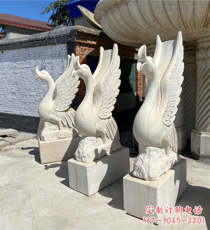 广西金羽天鹅雕塑,给您的公园带来浪漫景致