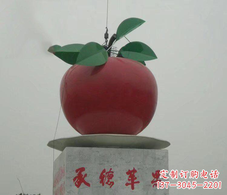 广西精美苹果雕塑,给空间增添独特风格