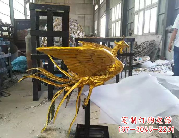 广西精美凤凰雕塑漆金无双
