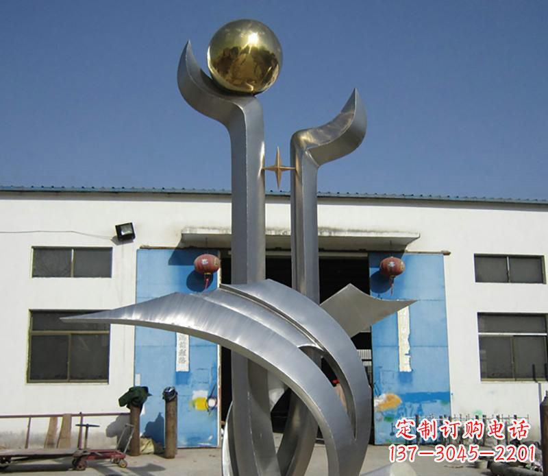 广西企业不锈钢树叶手托球景观雕塑