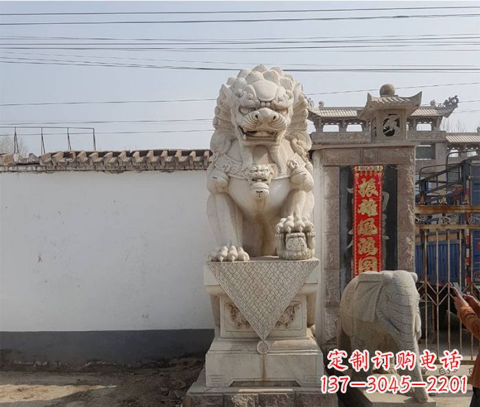 广西精美大理石狮子石雕