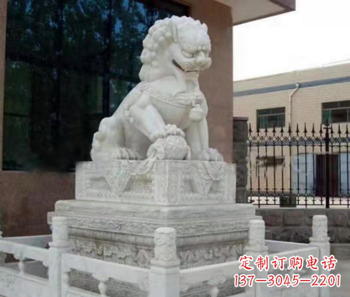 广西宏伟雄浑的大理石狮子石雕