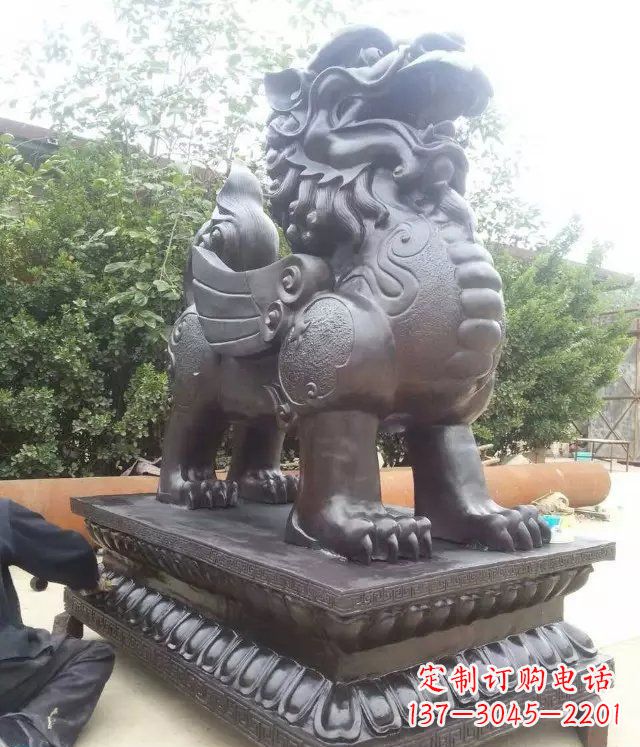 广西企业门口貔貅铜雕