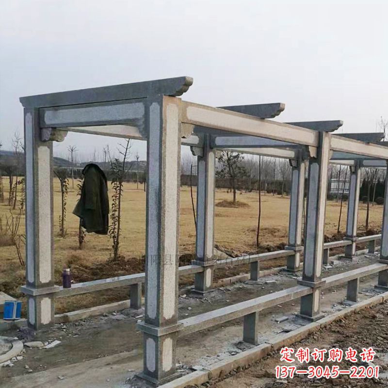 广西青石花架雕塑是由技艺精湛的艺术家设计并制…