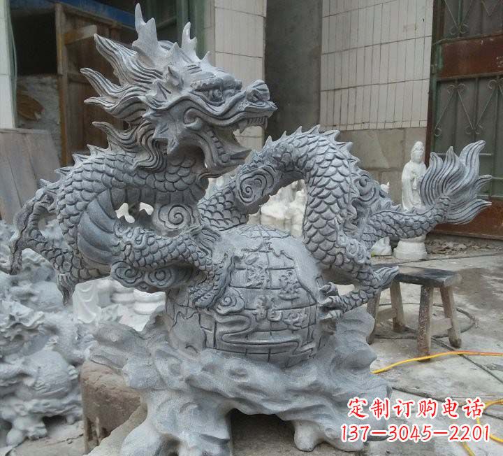 广西传统文化的艺术品——青石龙雕塑