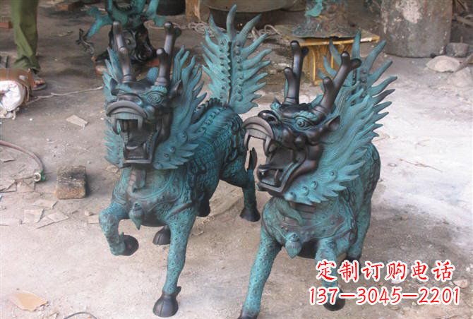 广西追求完美的青铜麒麟雕塑