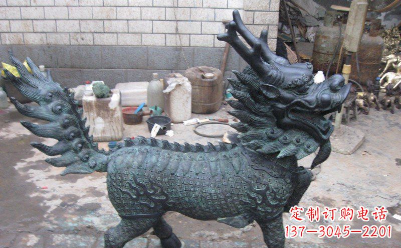 广西青铜雕制神兽麒麟,艺术匠心之至