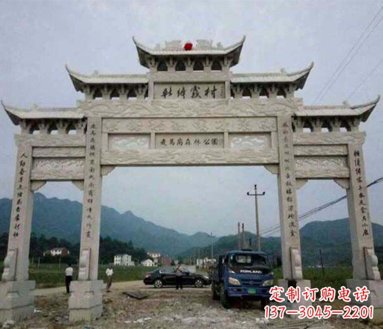 广西三门牌坊石雕:细节讲究处处把精雕细琢