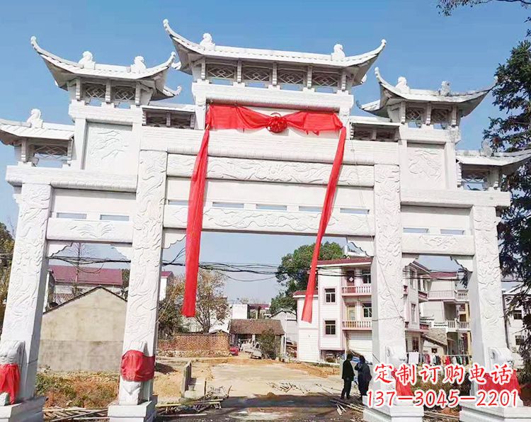 广西三门三楼石雕牌坊:专业定制牌坊雕塑