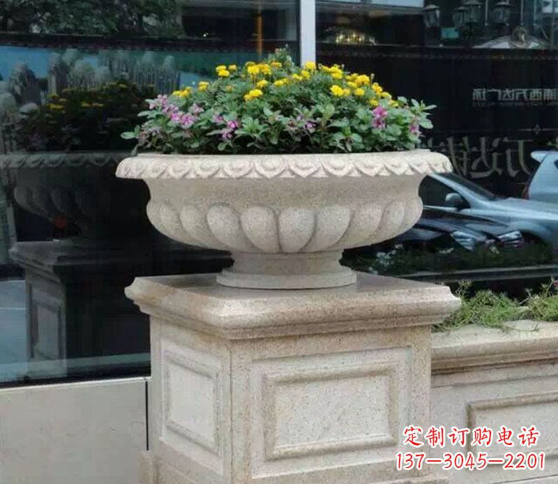 广西精美大理石花盆雕塑