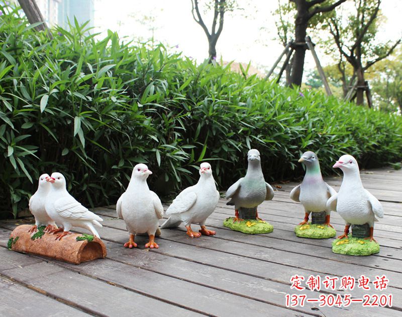 广西少女与和平鸽 北京雕塑