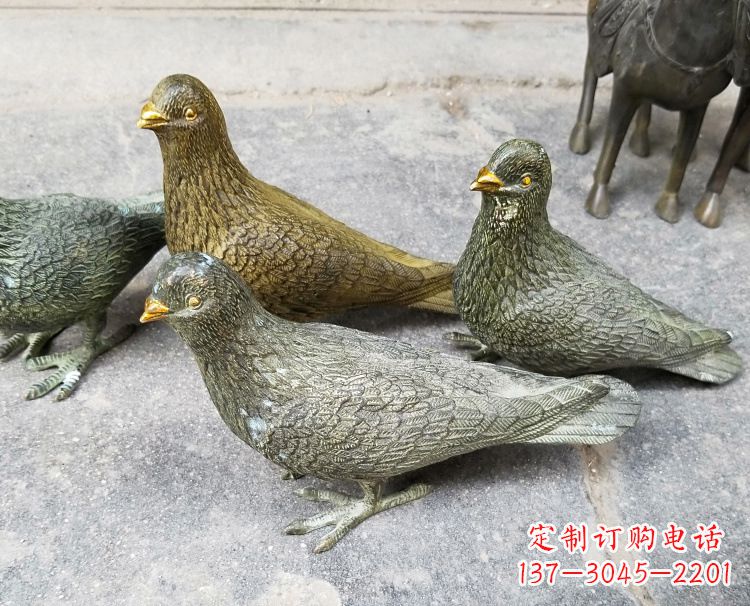 广西中领雕塑:少女与和平鸽的象征