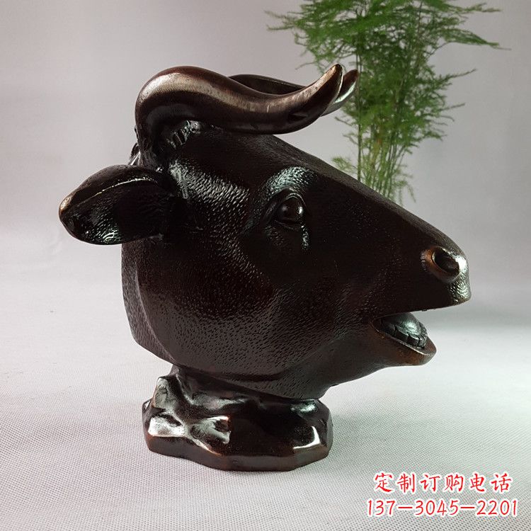 广西铸铜牛的雕塑,尽显您的牛年风采