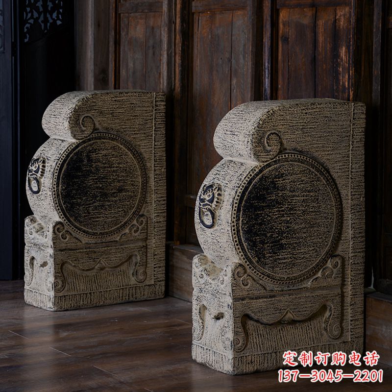 广西风格独特的室外门墩雕塑