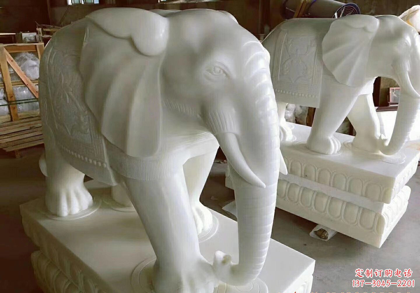广西石雕大象雕塑,展现大象优雅的身姿