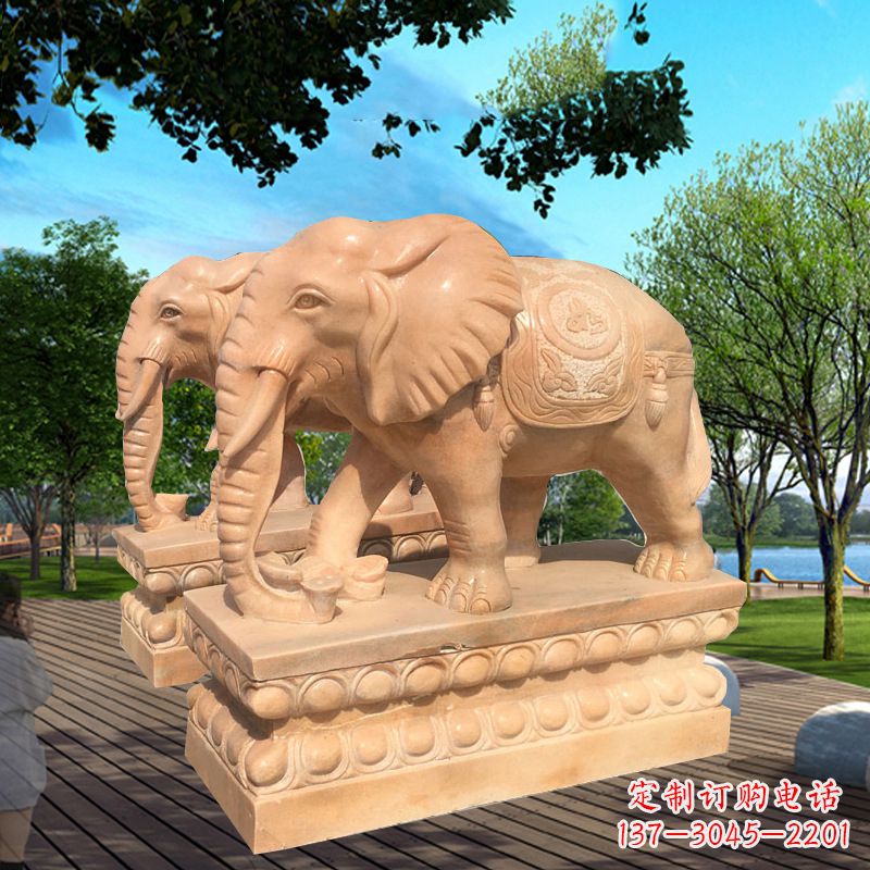 广西多色大象塑像,艺术雕刻体现彩色生活
