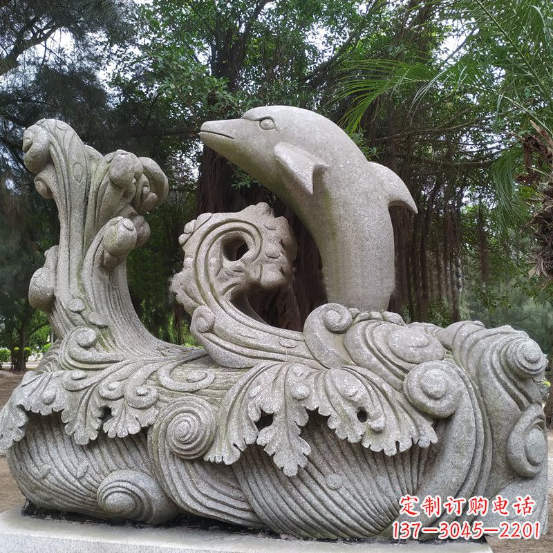 广西精美的石雕海豚雕塑,为您的公园林营造出别具匠心的水景特色