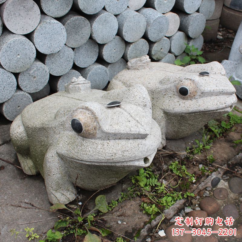 广西石雕青蛙喷水雕塑