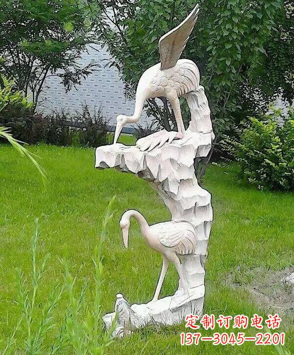 广西石雕仙鹤鲤鱼