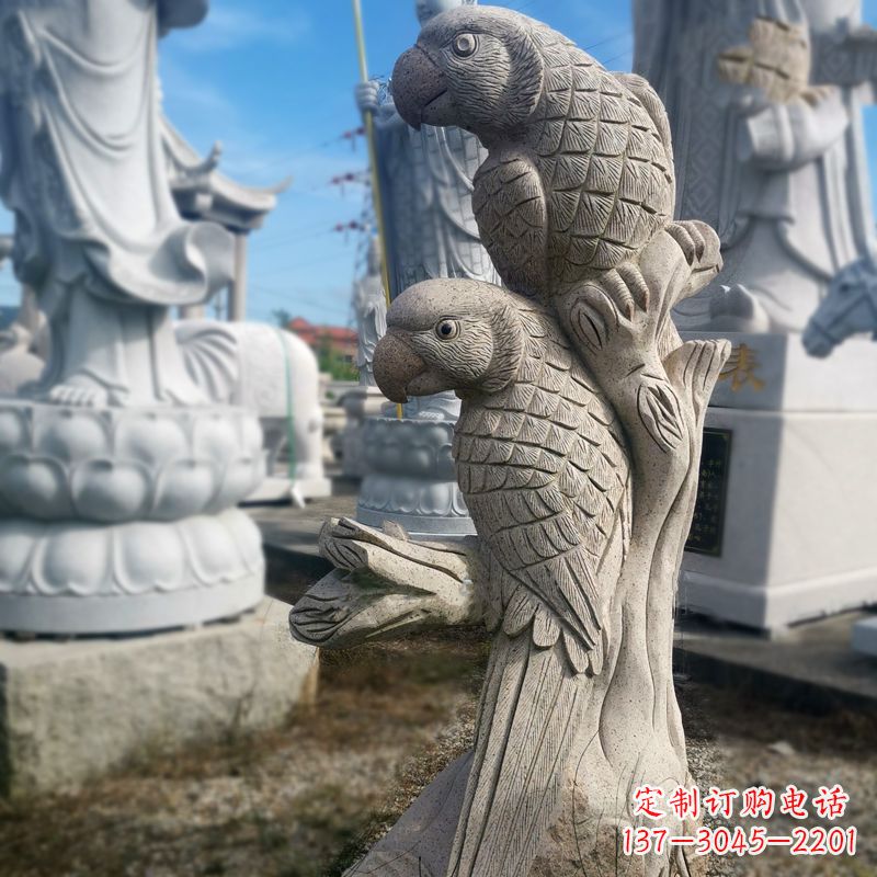 广西石雕鹦鹉景观雕塑摆件
