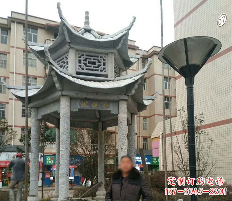 广西双层六角凉亭石雕