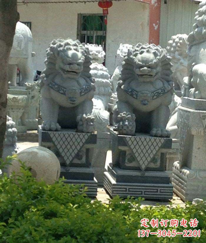 广西寺庙景观仿古石狮子