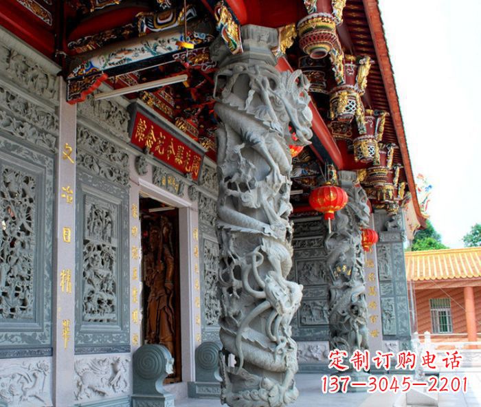 广西寺庙景观龙柱石雕