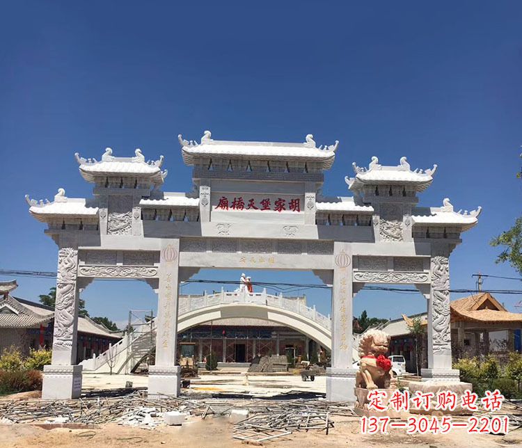广西寺庙三门五楼石牌坊石雕_1