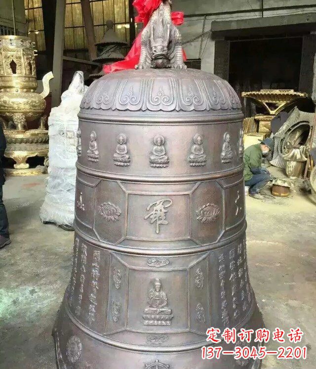 广西寺庙铜雕钟铸铜钟雕塑