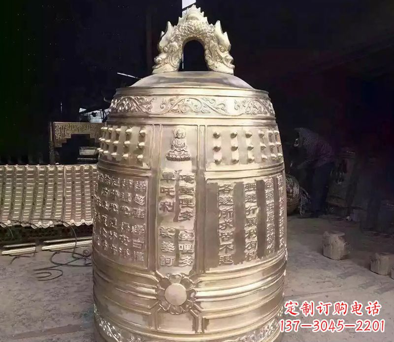 广西寺庙铜钟雕塑 (3)