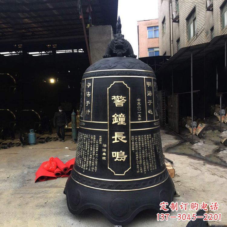 广西寺庙铜钟雕塑