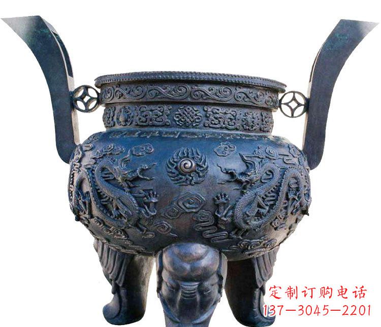 广西寺庙圆形三足鼎铜雕香炉
