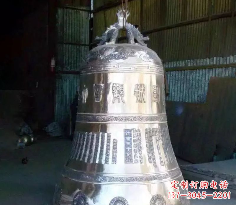 广西寺庙铸铁铜钟雕塑