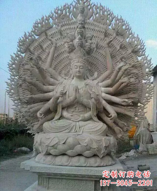 广西寺庙坐式千手观音石雕