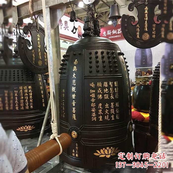 广西寺院挂钟铜雕塑