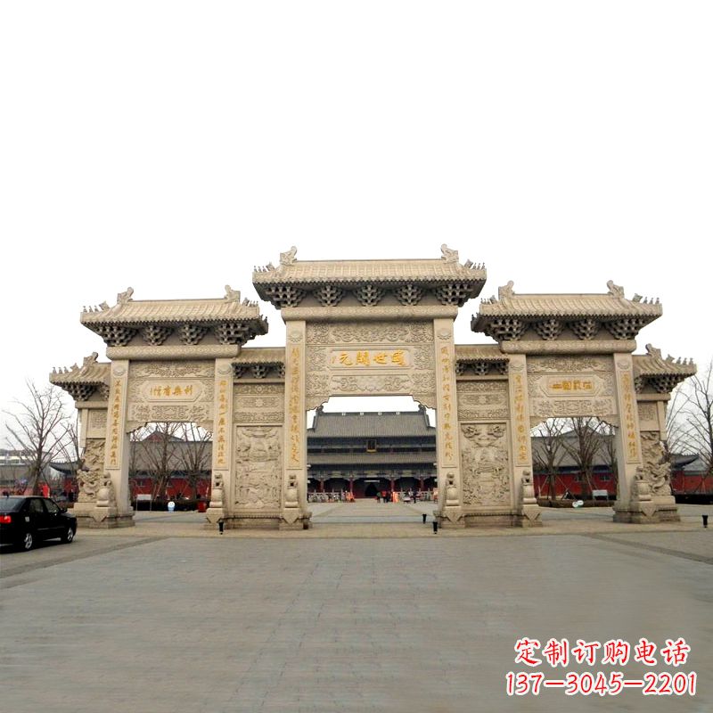 广西寺院景区石雕牌坊