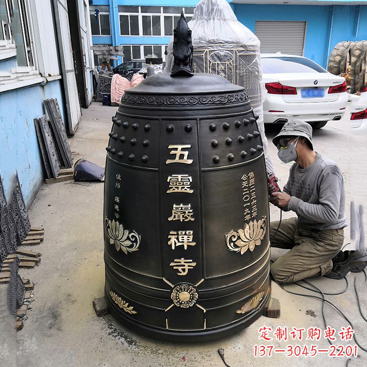 广西寺院铜钟