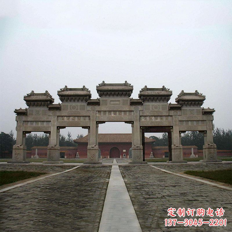 广西寺院五门石牌楼