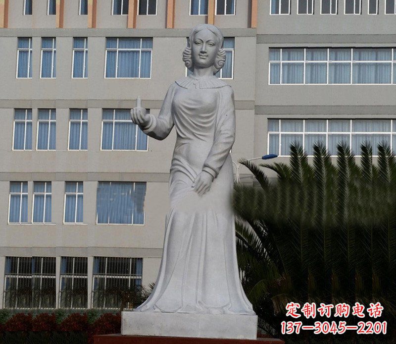 广西提灯天使弗洛伦斯·南丁格尔石雕 (2)