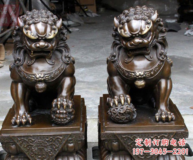 广西天安门铜狮子