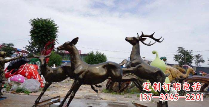广西跳跃的小鹿铜雕